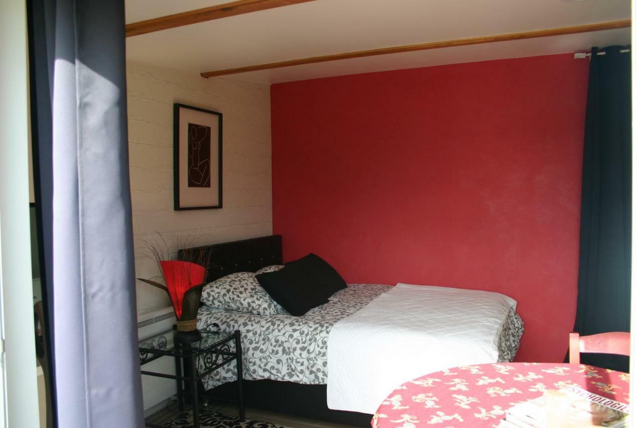 Appartement Tante Pim à Neuilly-sur-Eure Extérieur photo